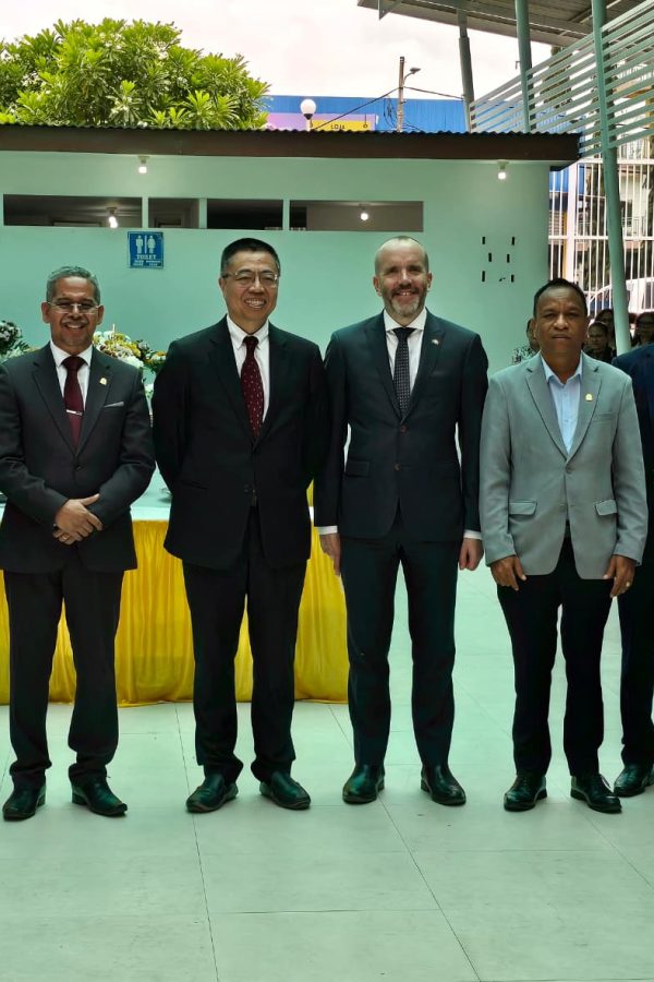 Governu ho OMK Remata Ona Reuniaun Durante Loron 3 Iha TL