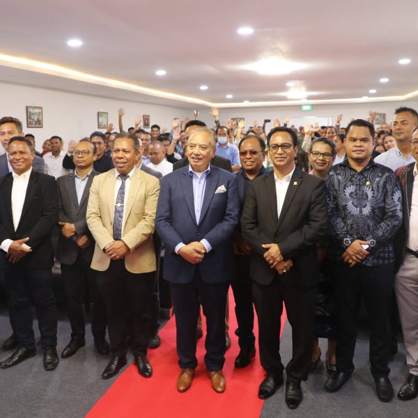 𝐕𝐢𝐬𝐞 – 𝐏rimeiru – 𝐌inistru 𝐥𝐚𝐧𝐬𝐚 𝐬𝐢𝐬𝐭𝐞𝐦𝐚 𝐝𝐢𝐣𝐢𝐭𝐚𝐥𝐢𝐳𝐚𝐬𝐚𝐮𝐧 𝐥𝐢𝐬𝐞𝐧𝐬𝐢𝐚𝐦𝐞𝐧𝐭u 𝐢𝐧𝐝𝐮𝐬𝐭𝐫𝐢á𝐥…