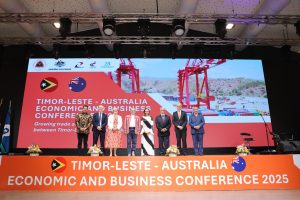 𝐓imor-𝐋este – 𝐀𝐮𝐬𝐭𝐫á𝐥𝐢𝐚 𝐥𝐚𝐧𝐬𝐚 𝐨𝐧𝐚 𝐤𝐨𝐧𝐟𝐞𝐫é𝐧𝐬𝐢𝐚 𝐞𝐤𝐨𝐧o𝐦𝐢𝐚 𝐧𝐨 𝐧𝐞𝐠ó𝐬𝐢𝐮 𝟐𝟎25