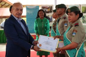 Vise-PM Atribui Sertifikadu Ba Graduadu Iha CNFP, Becora