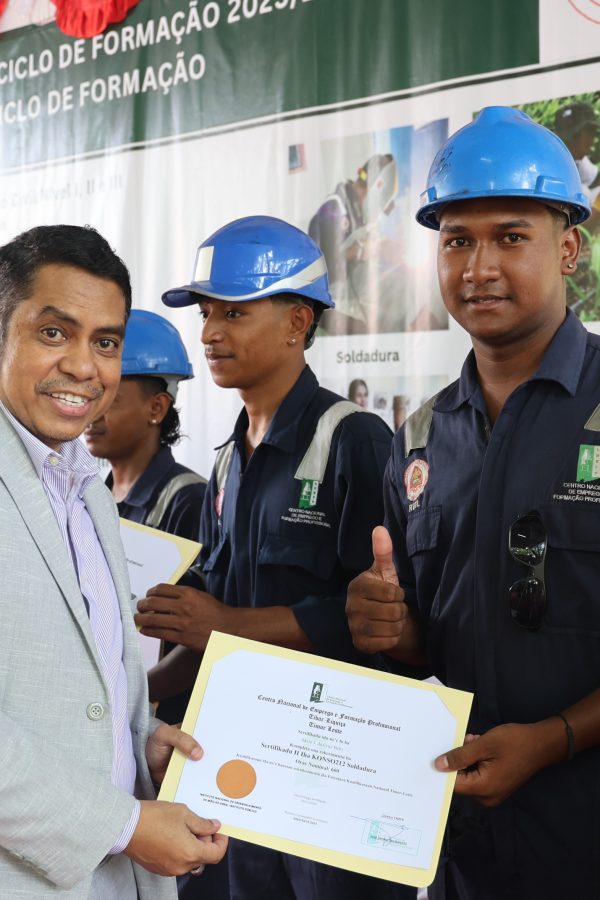 Encerramento da Formação Profissional, Centro Nacional de Emprego e Formação…