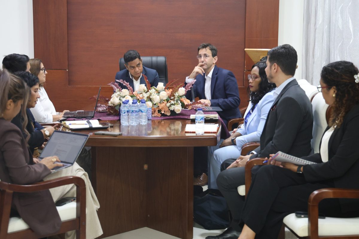 MKAE ho Banku Mundial Hametin Implementasaun Business Ready (B-Ready) hodi Hasa’e Kualidade…