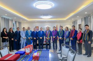 V-PM RECEIVES COURTESY VISIT FROM CAMBODIAN MINISTER OF POSTS AND TELECOMMUNICATION